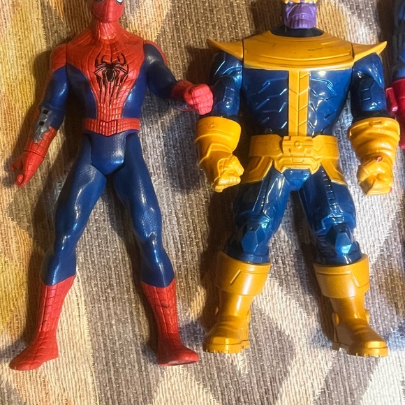Marvel Action super hero dolls - Picture 3 of 6